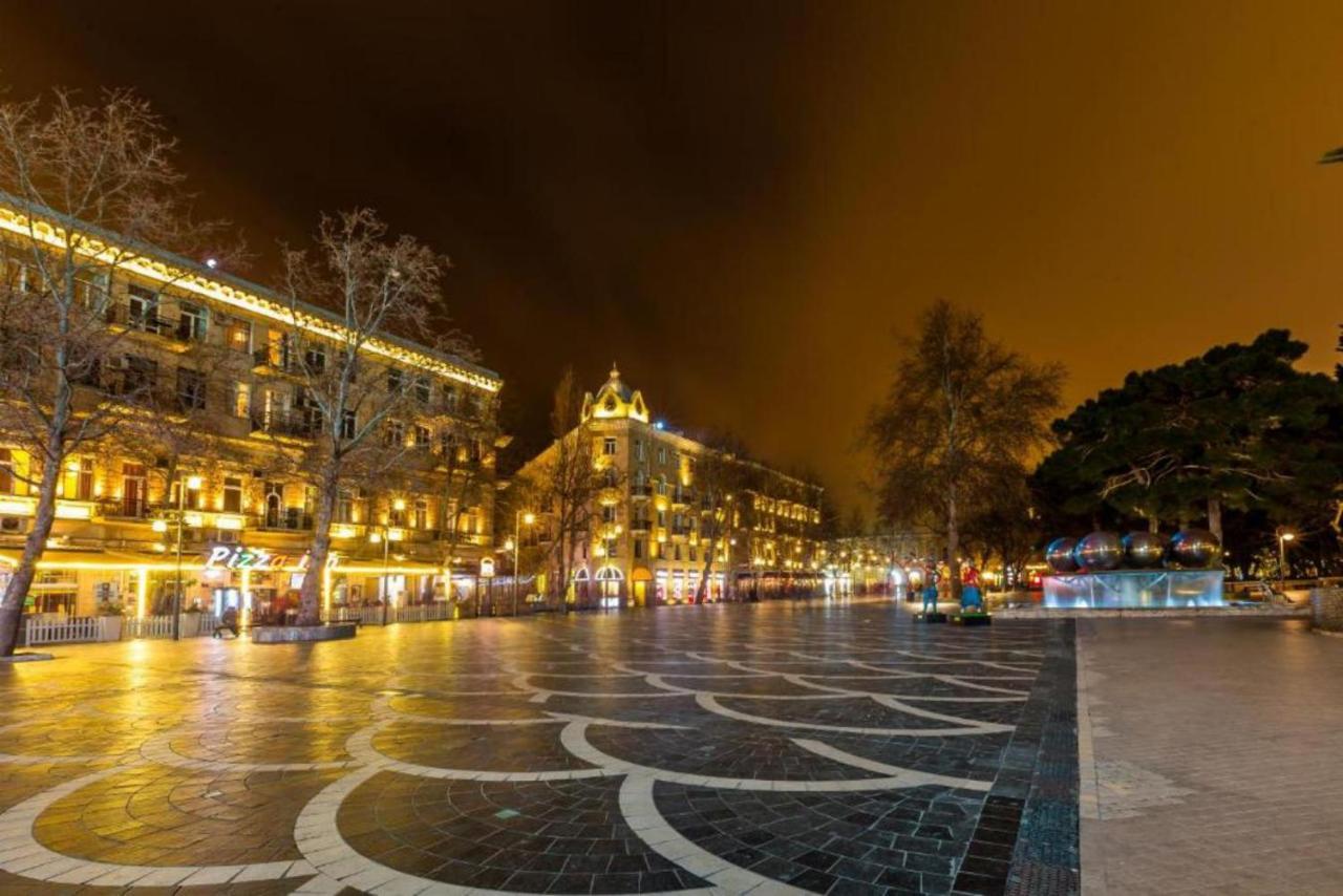 Sahil Park Hotel On Nizami Street Баку Екстер'єр фото