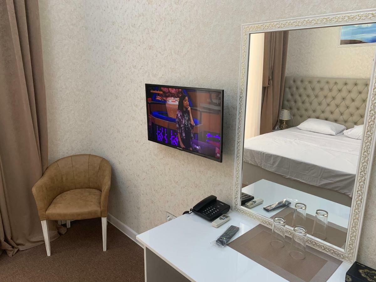 Sahil Park Hotel On Nizami Street Баку Екстер'єр фото